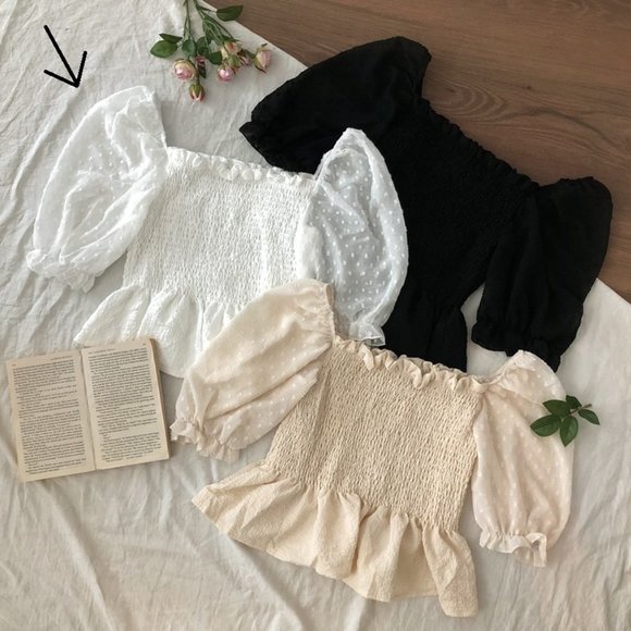 White Chiffon Dobby Mesh Short Sleeves Smocked Blouse - Picture 5 of 9